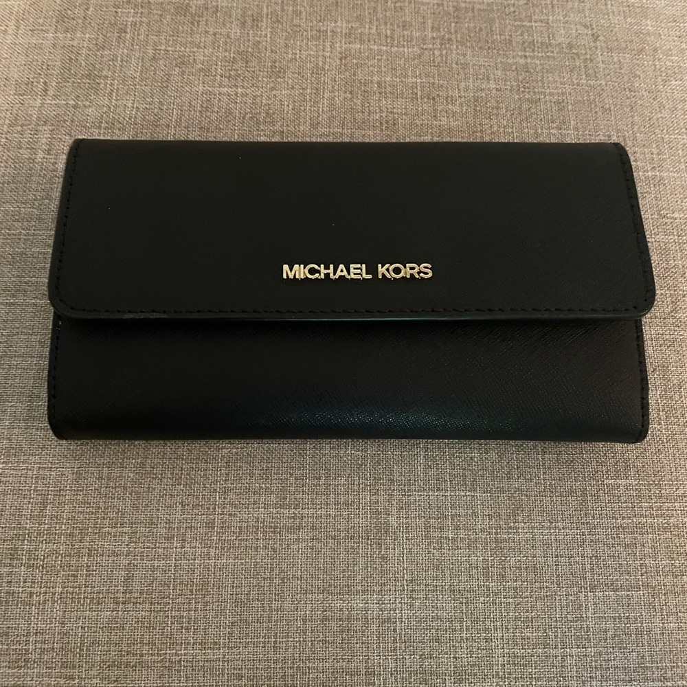 Michael Kors Wallet used once